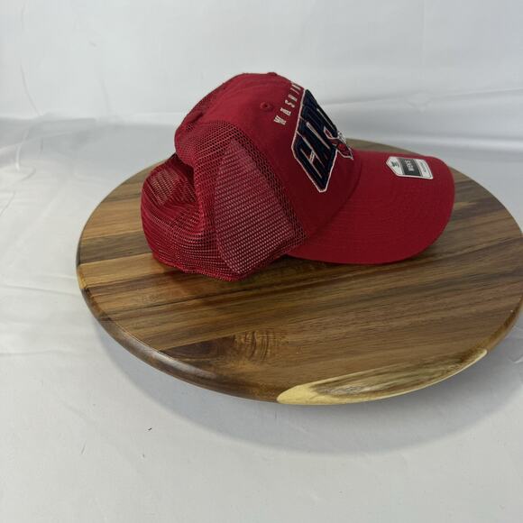 Fan Favorite Washington Capitals Embroidered Camo Hat Cap Adjustable Snapback - Picture 3 of 8